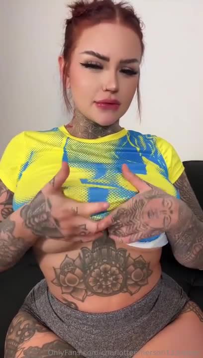Charlotte Emerson’s Jiggly Melons And Solo Showcase