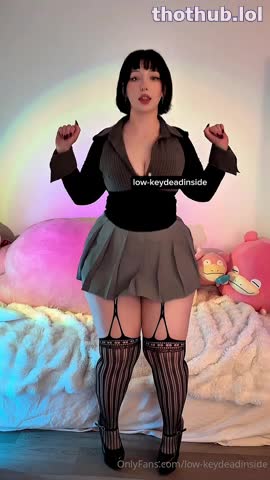 Lowkeydeadinside Lingerie Strip Tease and Clap