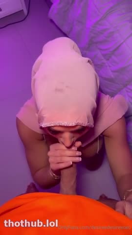 Desireedesirexoxo Gets Railed Wearing A Hijab