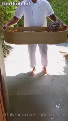 ScarlettKissesXO Pool Sex With A Butler Video