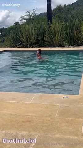 Noa Honey  Sextape Outdoor Poolside Fuck Video Leaked
