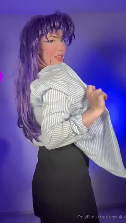 Reysuka Undresses For A Private Lesson