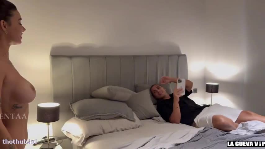 CamNair  Gets Fucked And Receives Cumshot