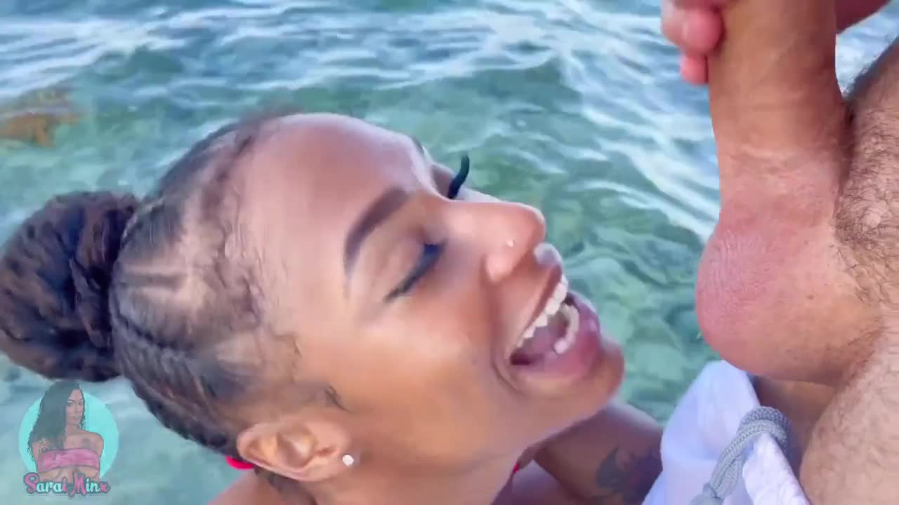 Sarai Minx Ebony Goddess In Bikini Sucks And Fucks In The Public Beach After Snorkeling