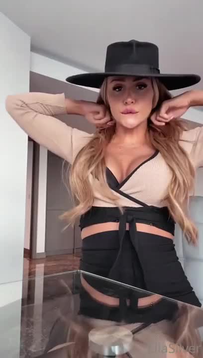 EllaSilver Shows Off Her Big Boobs With JOI