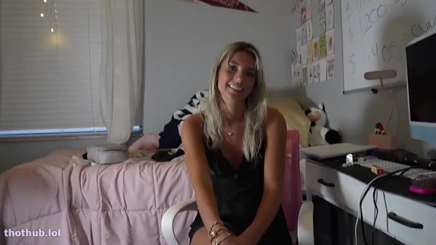 xoxambs favoritelittlesecret ambiebambii Cheats on BF, then Answers His Call Mid Sex