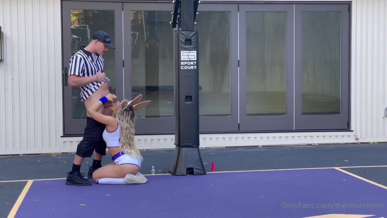 Livvalittle Gets Fucked Outdoor In Lola Bunny Cosplay