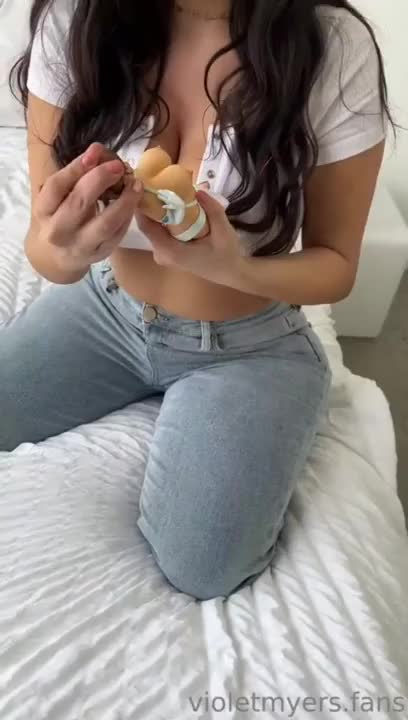 Violet Myers’ Sultry Fuck Tape With A BWC