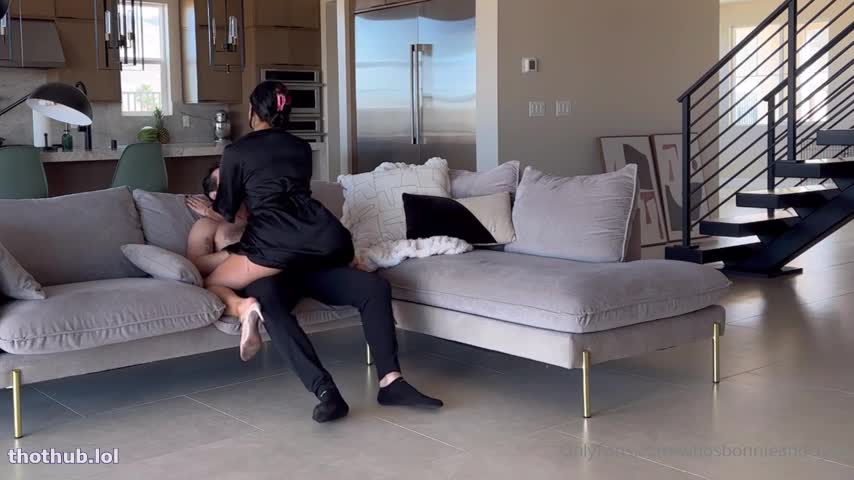 bonnie and clyde couch fuck