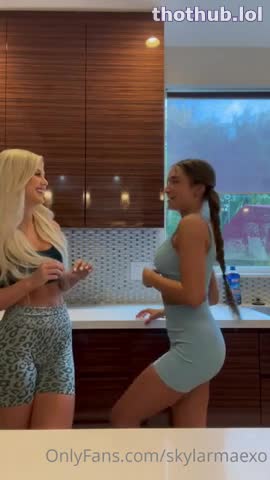 Skylarmaexo GG With Scarlett Video Leaked