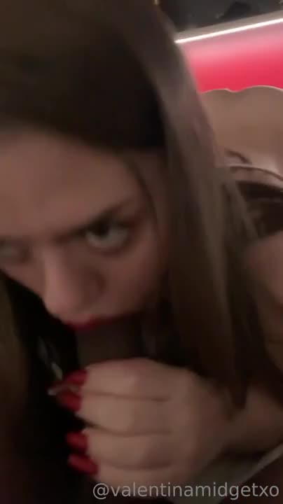 Valentina MidgetXo Gets Anally Screwed After Blowing A Cock