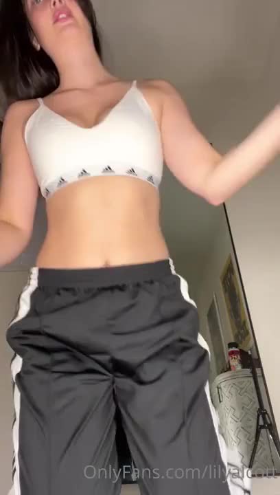 Lily Alcott Makes Her Cookie Squirt