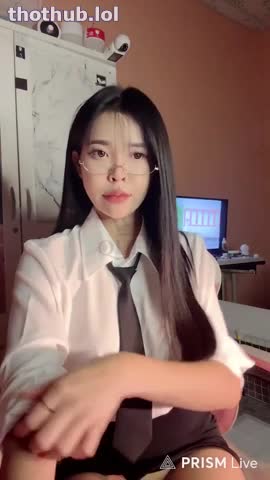 nongmobayz2 naughty asian camgirl plays with her toy