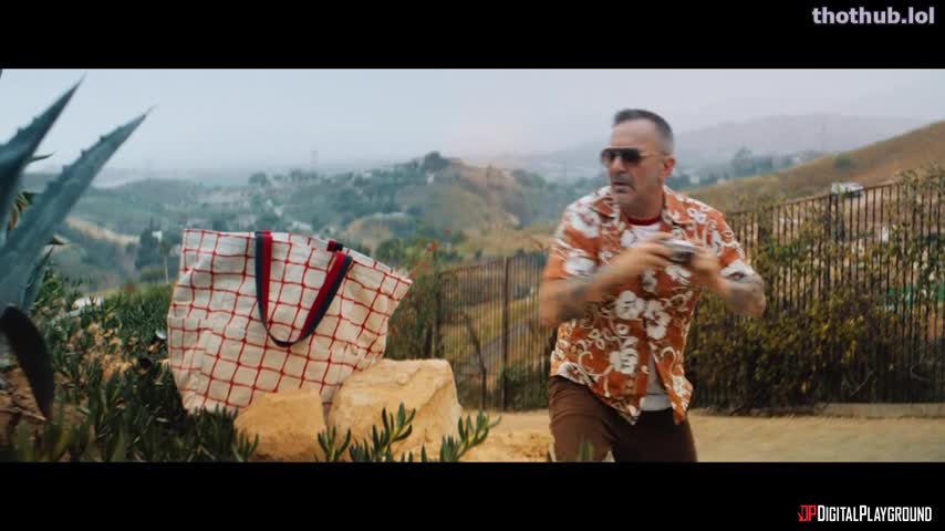 elly clutch ep 2 in the bag