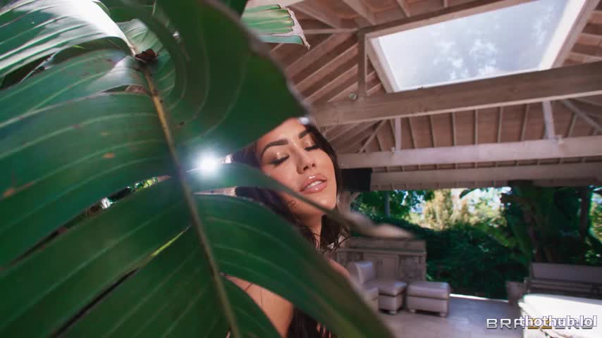 Alina Lopez, Girthmasterr - tropical dick down