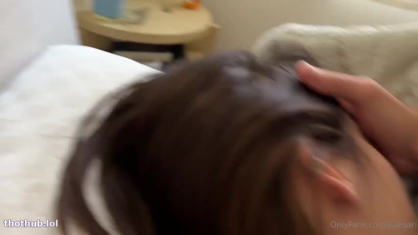 Jules Ari Blows a Cock For Breakfast