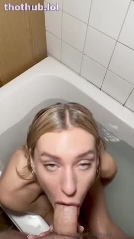 Wildhalli Sextape Bathtub Blowjob And Doggy