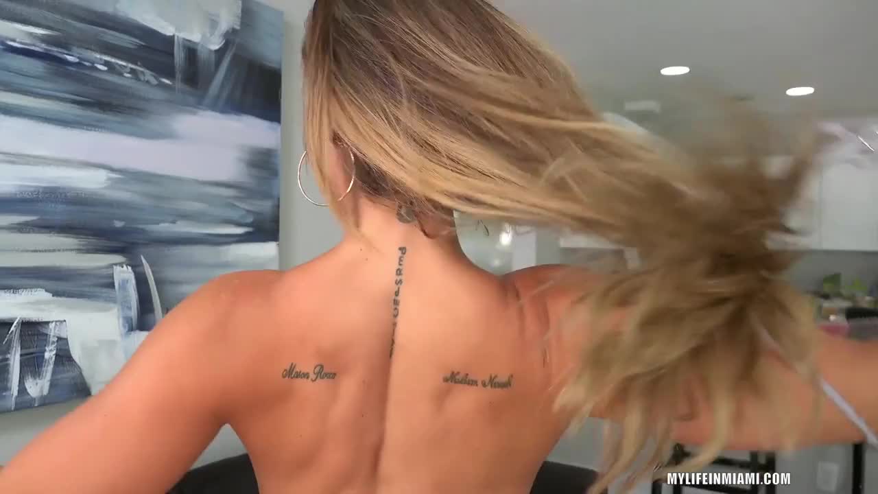 Kelsi Monroe Gets Pounded On The Couch