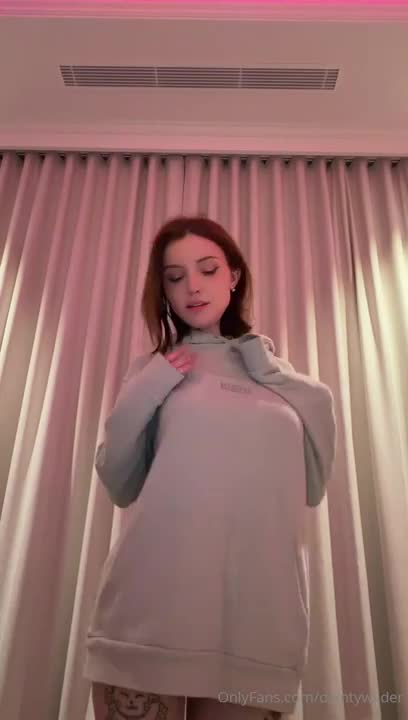 Dainty Wilder Teases In Ex’s Hoodie