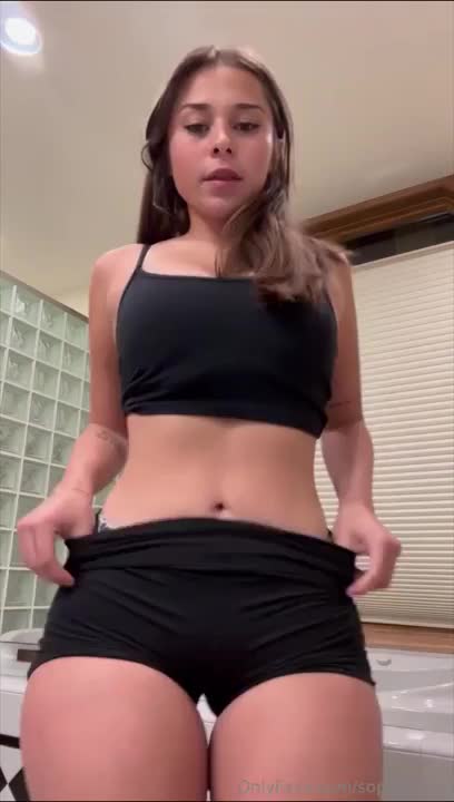 SophieRaiin Teases In Her Leopard Print Panties