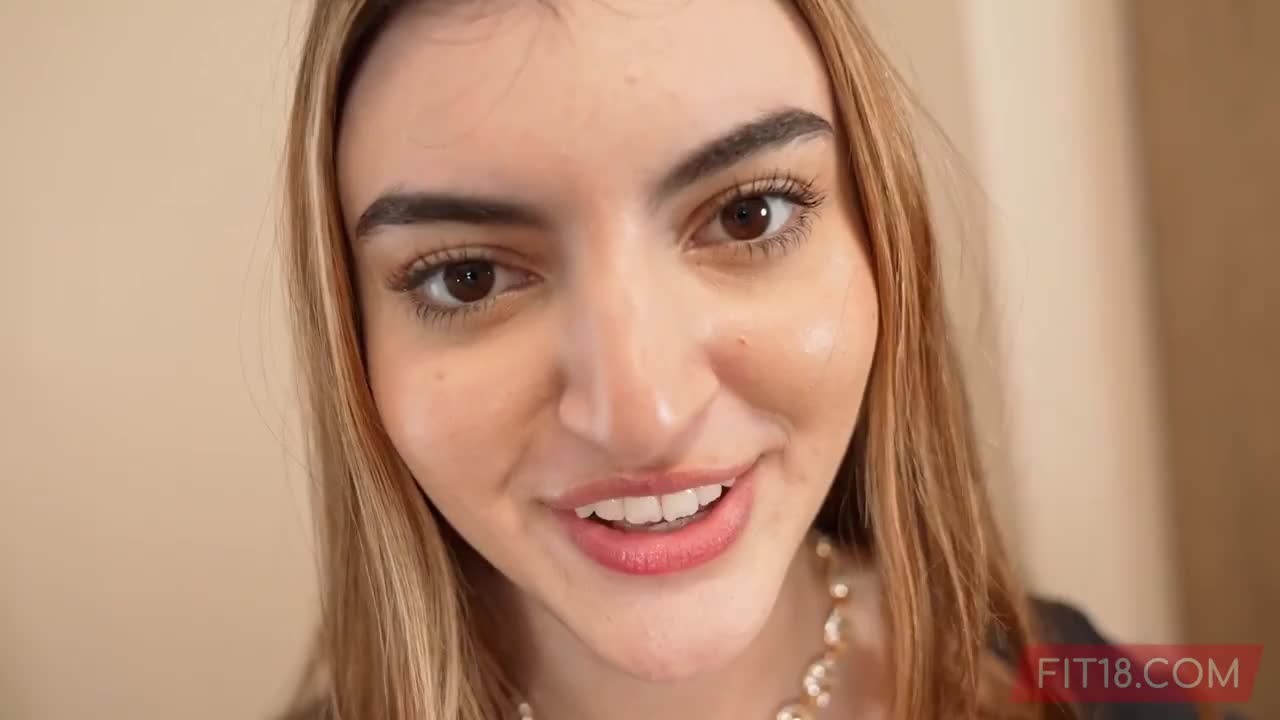 Julia James Applies As An Influencer And Gets A Creampie