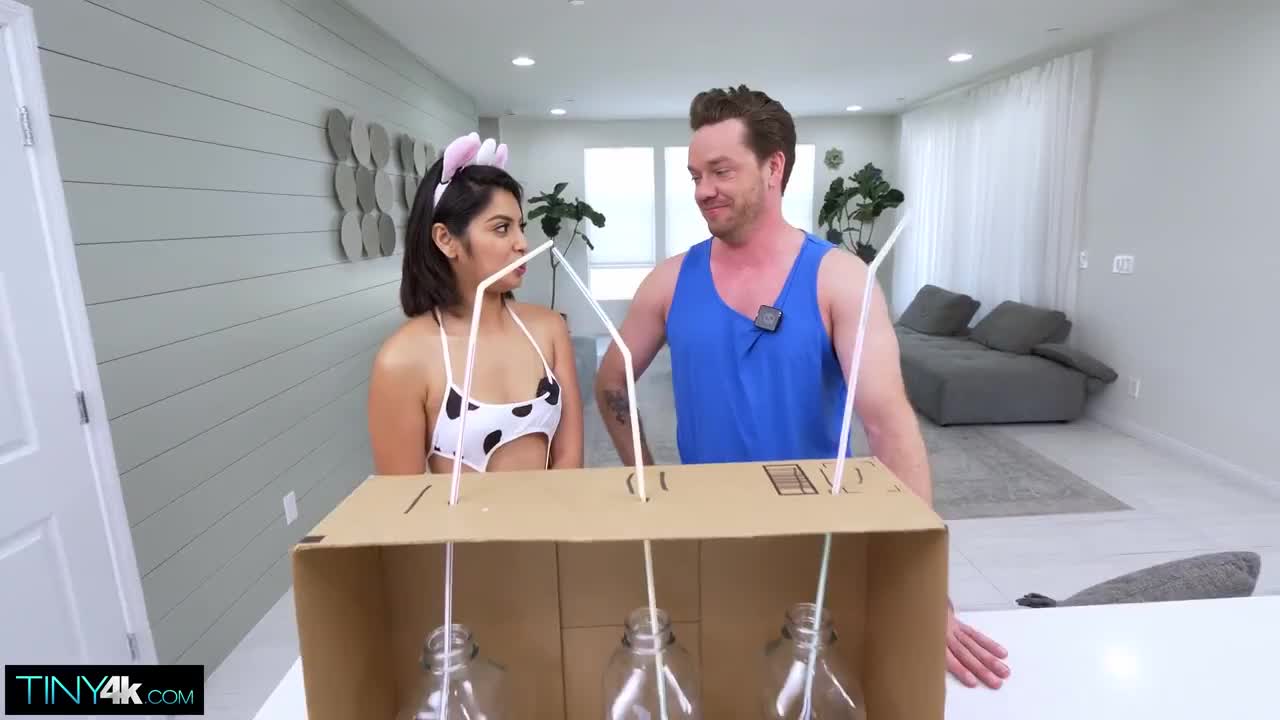HazelHeartXXX Does The Taste Game And Gets A Creampie As A Reward