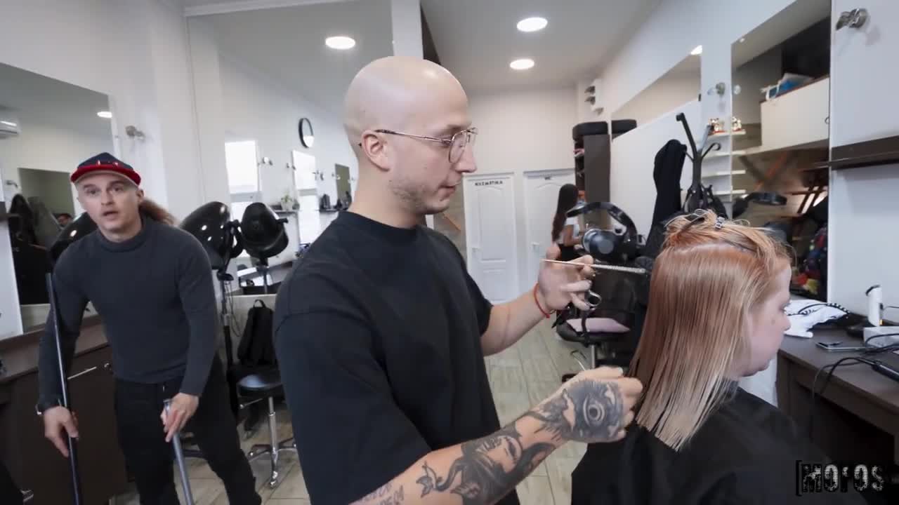 Lia Lin’s Pussy Gets Wrecked In A Barbershop
