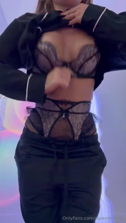 Piper Rockelle Seduces In Sexy Lingerie