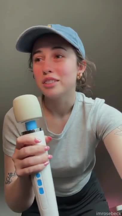 Imrosebeck’s Solo Session With Her Vibrator