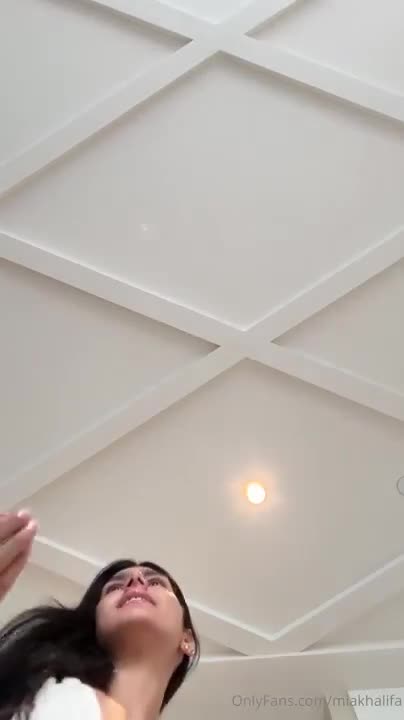 Mia Khalifa NEW PPV Onlyfans Vid Taking The Boobs Out In Balcony