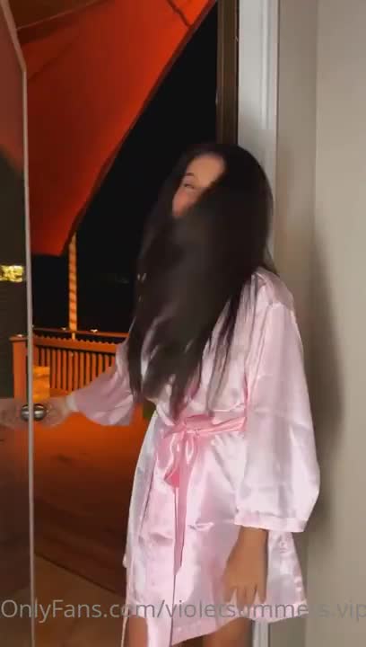 Violet Summers Takes A Cumshot After A Blowjob
