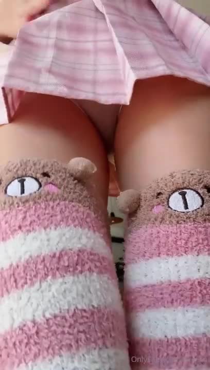 Eva Ava’s Solo Playtime With Her Dildo
