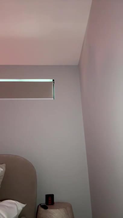 Caryn Beaumont’s Live Stream Masturbation