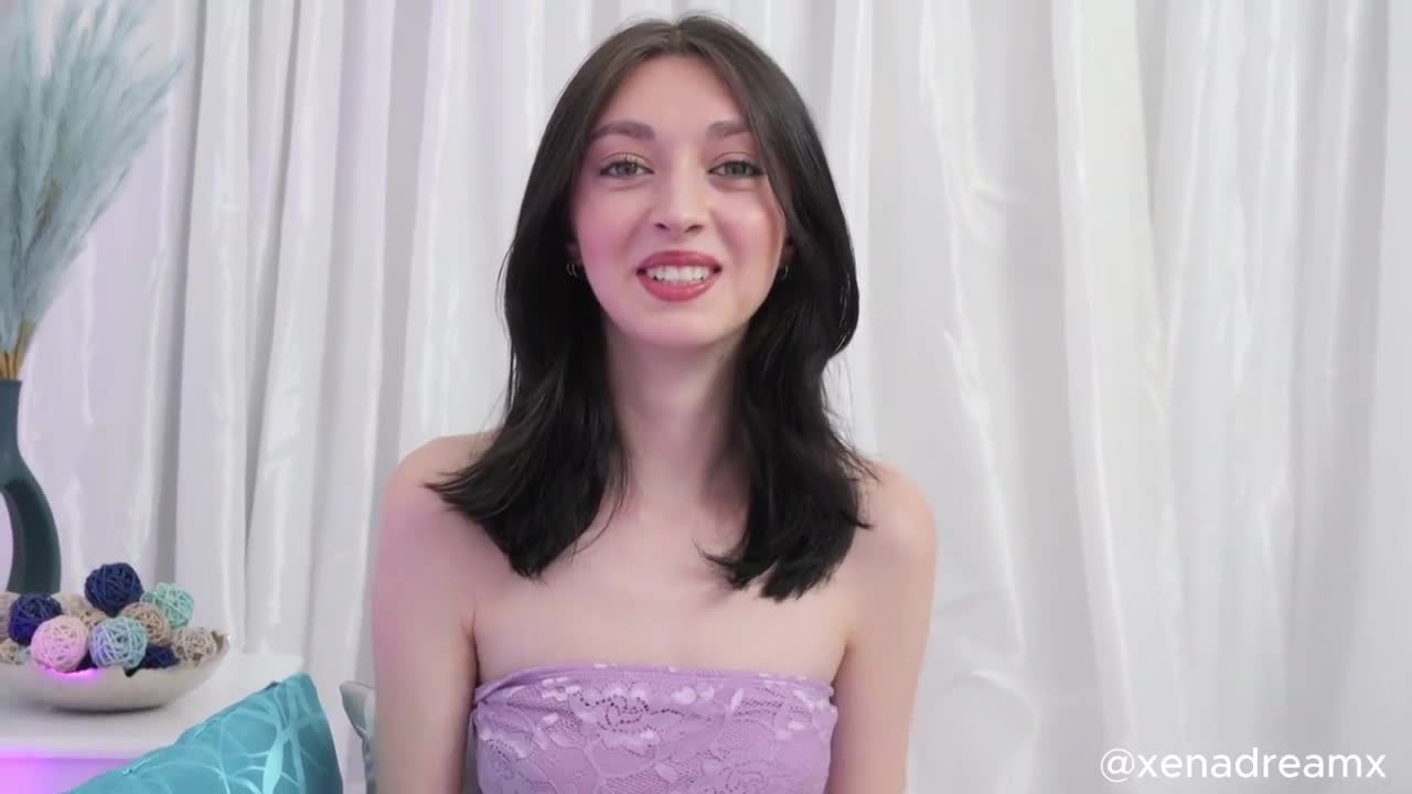 Teen Xenadreamx Gets Her Pink Pussy Fucked Hard