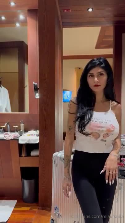 MIa Khalifa NEW GRWM Video In Yellow G String And Bare Tits Latest Leaked