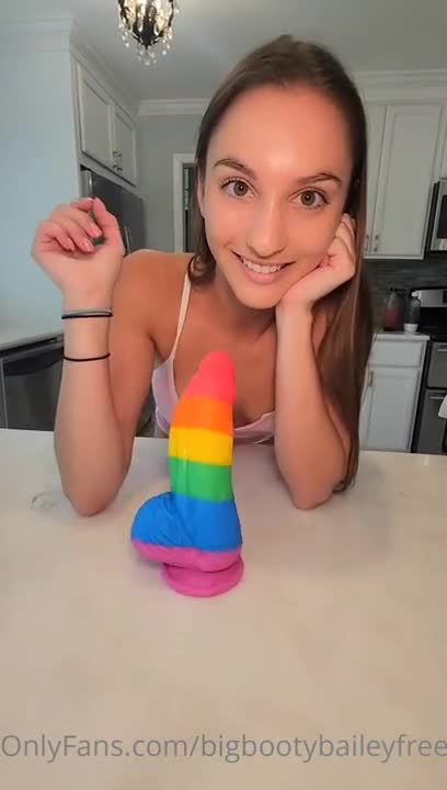 BigBootyBaileyVIP Bounces On Her Thick Colorful Dildo