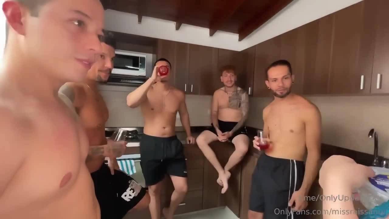 Raissa Bellini BRAND NEW First Ever Gangbang With 5 Huge Cocks Full 30 Mins Video