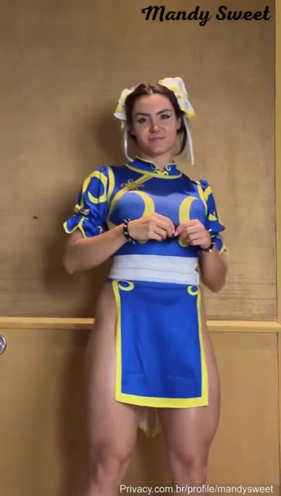 Mandy Sweet Straddles A Cock As Chun Li