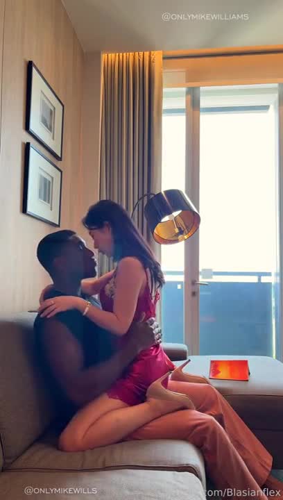 Rikakodesu Gets Creampied By Mike Williams’ BBC