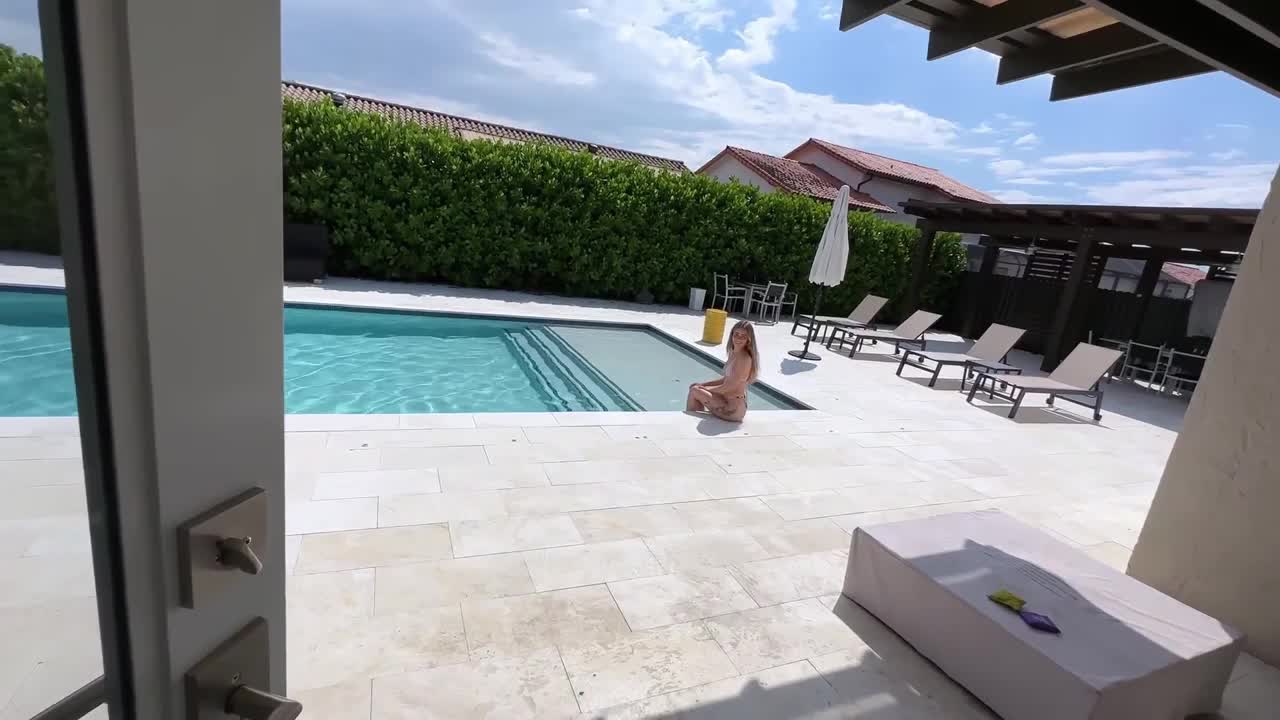 Renee Rose Unwinds By The Pool And Gets Naughty In Bed