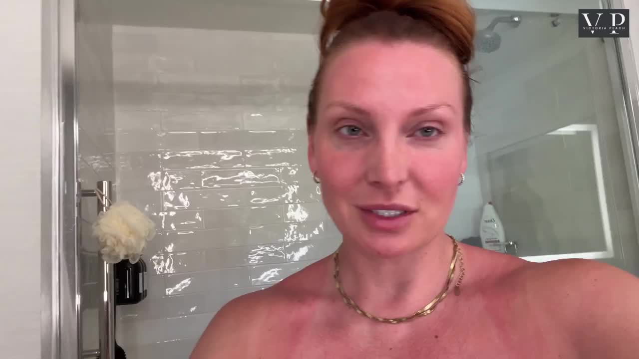 Victoria Peach BRAND NEW Morning Sex With Husband Without Makeup