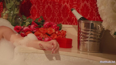 Meg Turney OnlyFans leaked Meg Turney royal bath on HDthot
