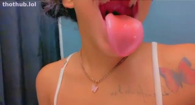 OnlyFans leaked black girl show long tongue and drool on HDthot