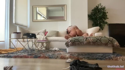 Amanda Trivizas OnlyFans leaked Amanda Trivizas - Rough BG On Couch on HDthot