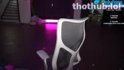 Amouranth OnlyFans leaked Amouranth Caught Naked frontal Pre-Stream Fansly 2024-03-31 on HDthot