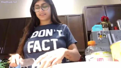 Mia Khalifa OnlyFans leaked Mia Khalifa diary vlog - Naked Shower Live on HDthot